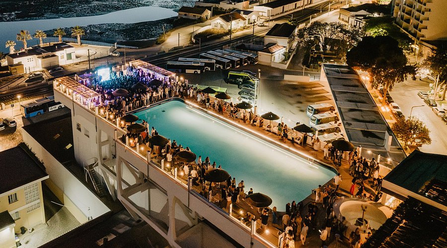 Rooftop Eva (Faro)