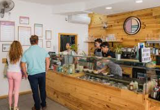 Poké Lagos Havaiana, lagos